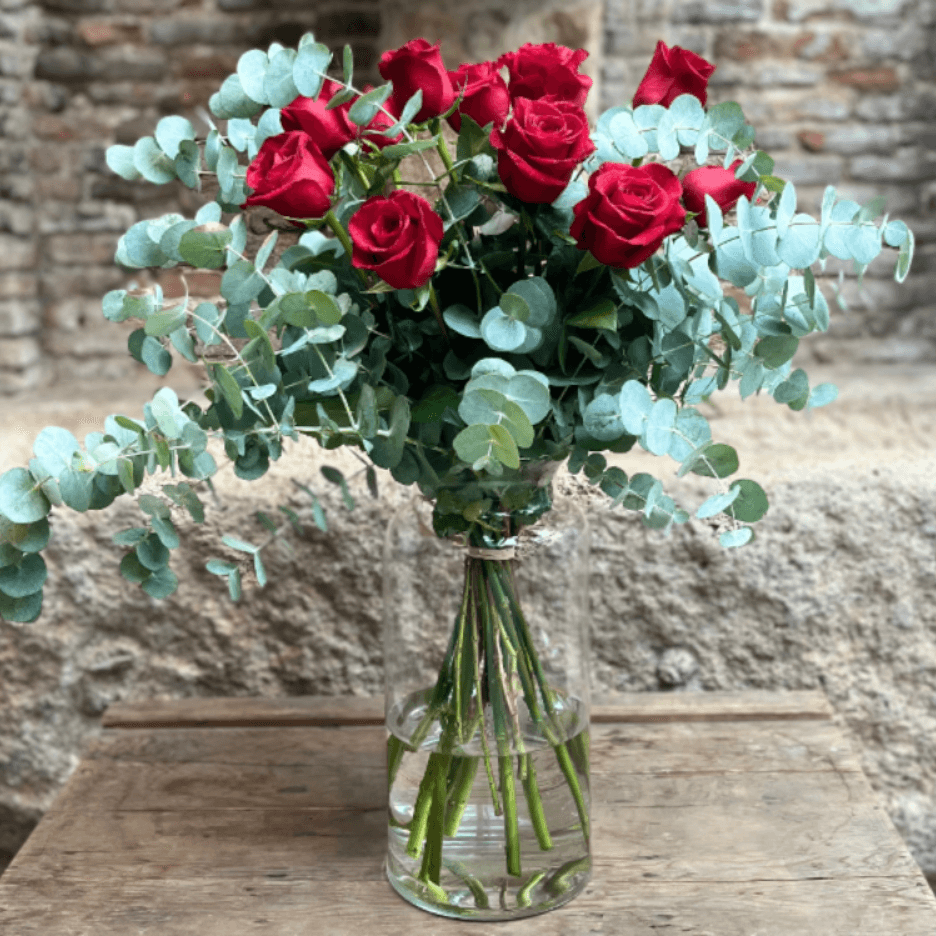 Ramo de rosas rojas