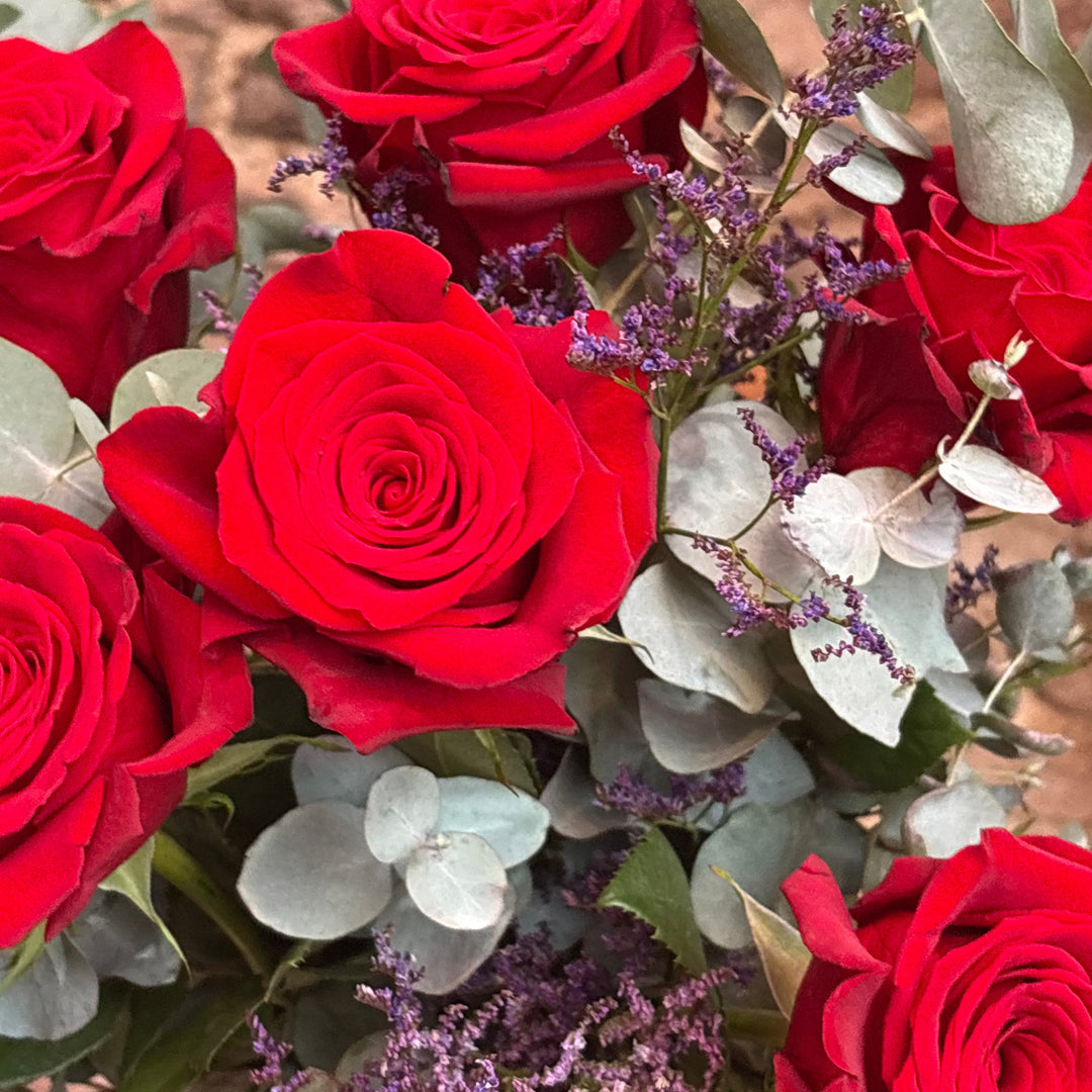 Ramo de rosas rojas