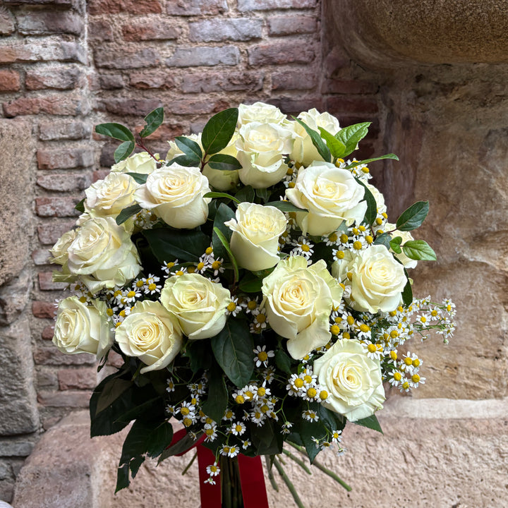 Ramo de rosas blancas